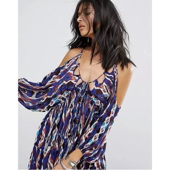 Free People Cold Shoulder Dress with Cut Out Details Size XS NWT - Picture 3 of 7